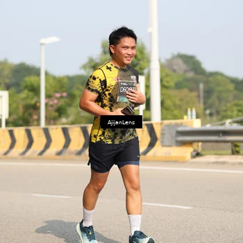 Runner Photo 6394533