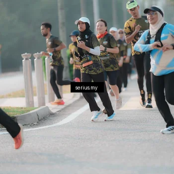 Runner Photo 6394555