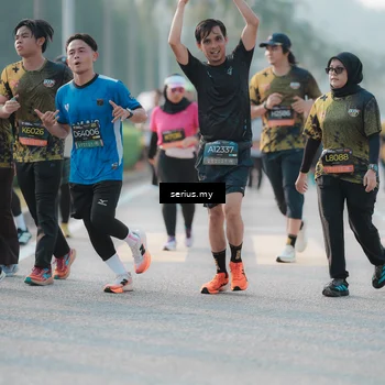 Runner Photo 6394625
