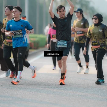 Runner Photo 6394628
