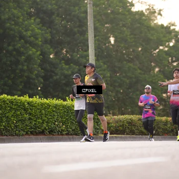 Runner Photo 6394663