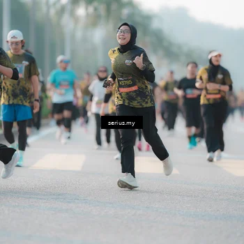 Runner Photo 6394677