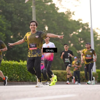 Runner Photo 6394730