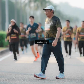 Runner Photo 6394831