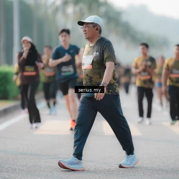 Runner Photo 6394836