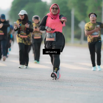 Runner Photo 6394925
