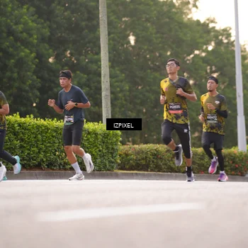 Runner Photo 6394926