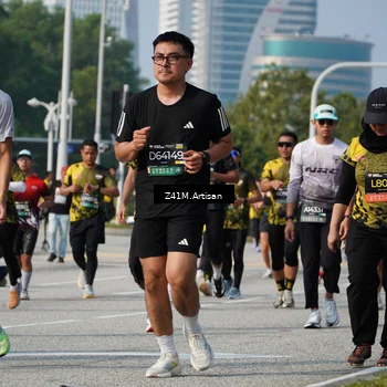 Runner Photo 6394999
