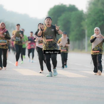 Runner Photo 6395011