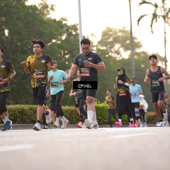 Runner Photo 6395033