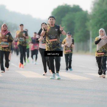 Runner Photo 6395036