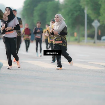 Runner Photo 6395056