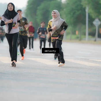 Runner Photo 6395072