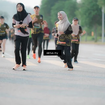 Runner Photo 6395082