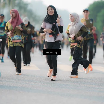 Runner Photo 6395086