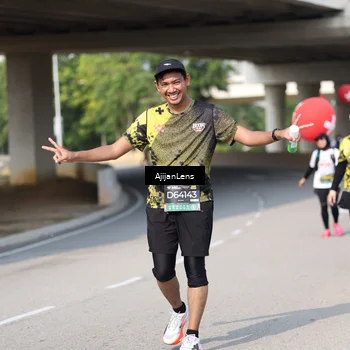 Runner Photo 6395115