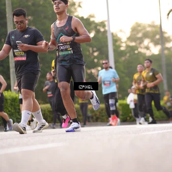 Runner Photo 6395154