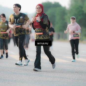Runner Photo 6395245