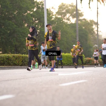 Runner Photo 6395342