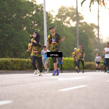 Runner Photo 6395396