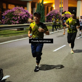 Runner Photo 6395425