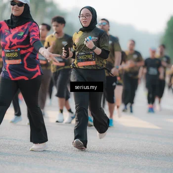 Runner Photo 6395474