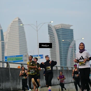 Runner Photo 6395545