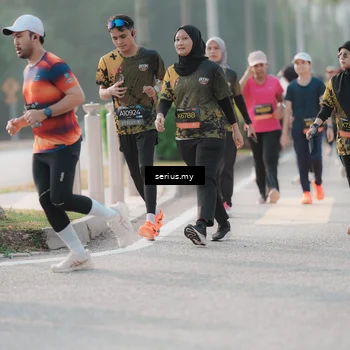 Runner Photo 6395660