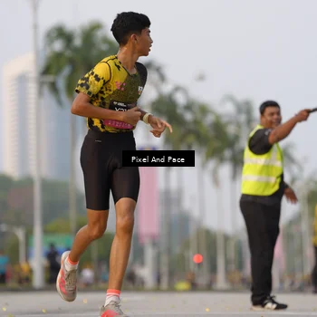 Runner Photo 6395717