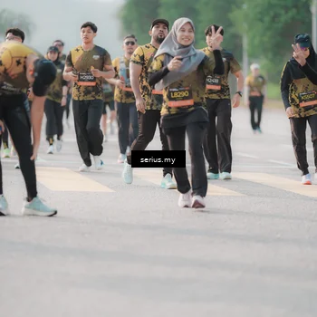 Runner Photo 6395724