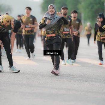 Runner Photo 6395737
