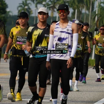 Runner Photo 6395869