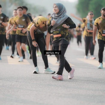 Runner Photo 6395895