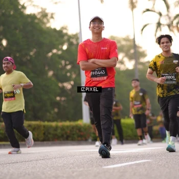Runner Photo 6395913