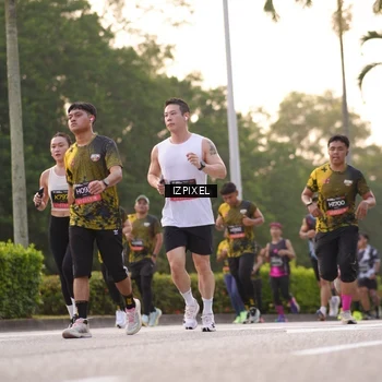 Runner Photo 6395982