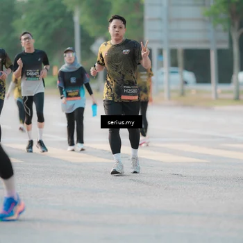 Runner Photo 6396061