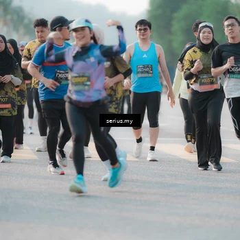 Runner Photo 6396069
