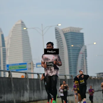 Runner Photo 6396190