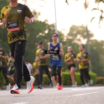 Runner Photo 6396247