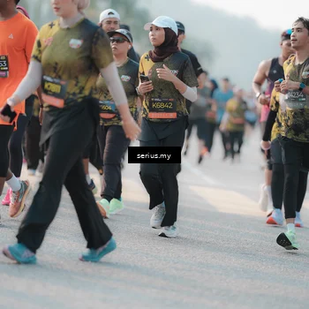 Runner Photo 6396249