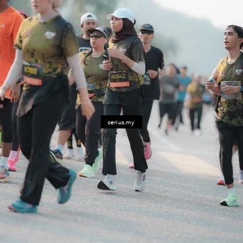 Runner Photo 6396253