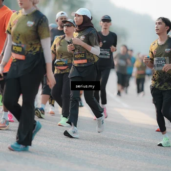 Runner Photo 6396260