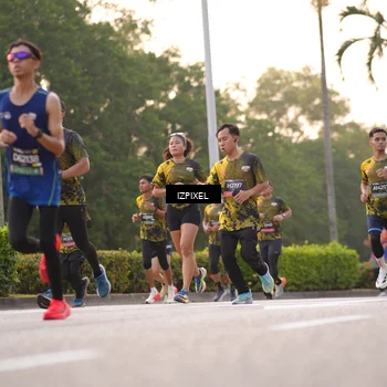 Runner Photo 6396289