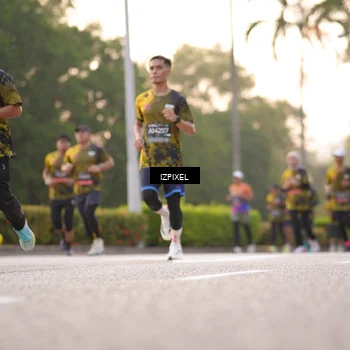 Runner Photo 6396307