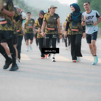 Runner Photo 6396399