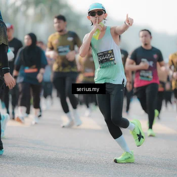Runner Photo 6396443