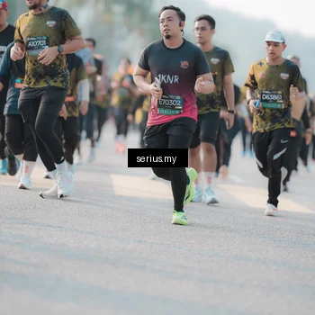 Runner Photo 6396447