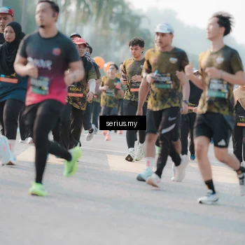 Runner Photo 6396463