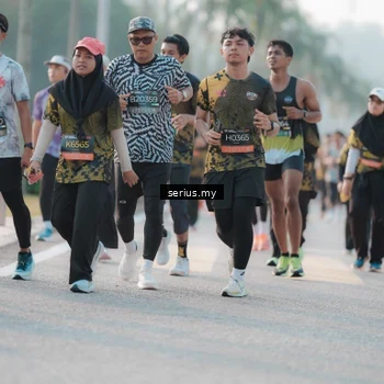 Runner Photo 6396487