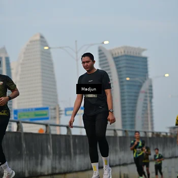 Runner Photo 6396493